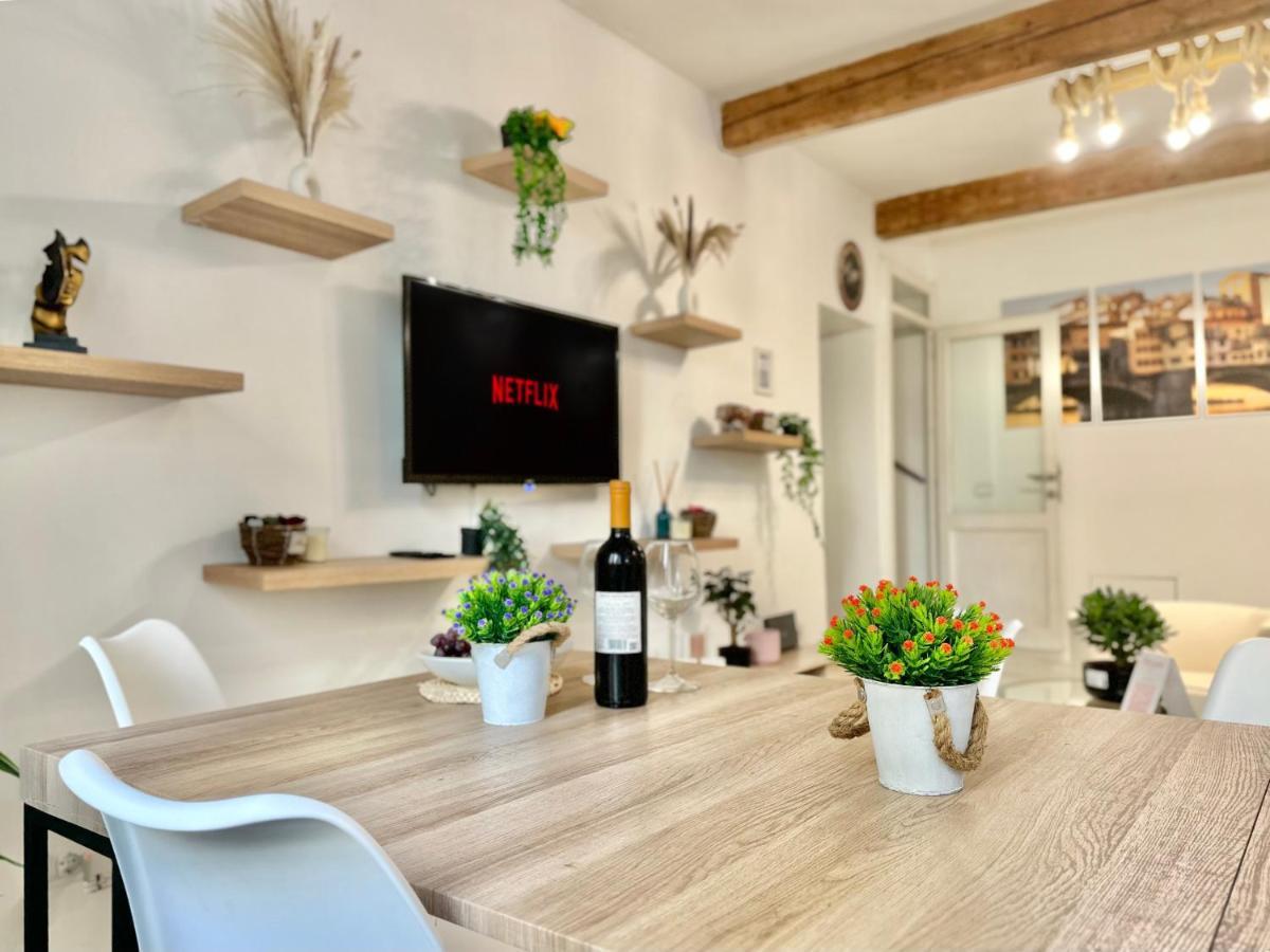 A 2 Passi Dal Duomo Con Parcheggio E 3 Camere ฟลอเรนซ์ ภายนอก รูปภาพ