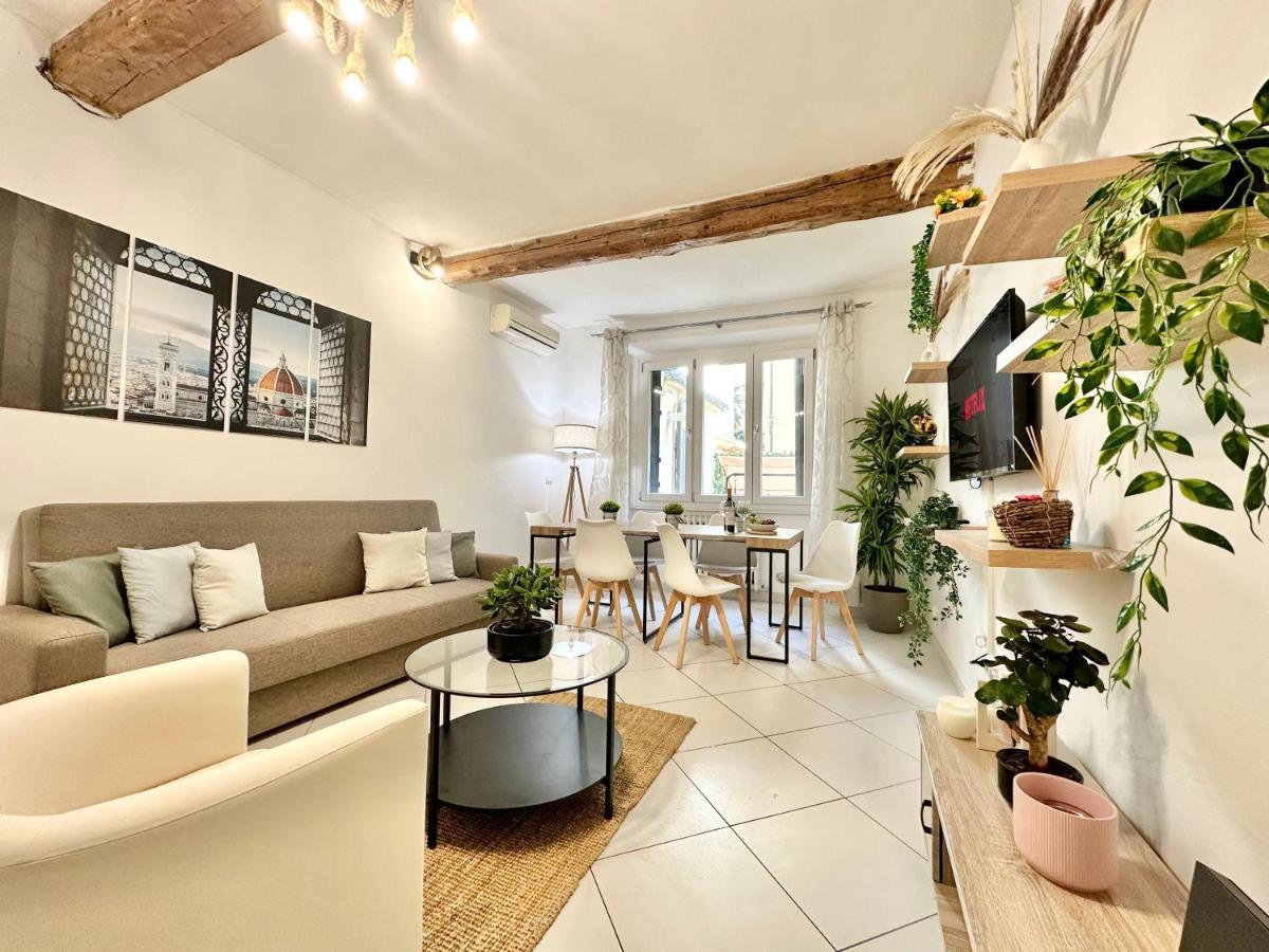 A 2 Passi Dal Duomo Con Parcheggio E 3 Camere ฟลอเรนซ์ ภายนอก รูปภาพ