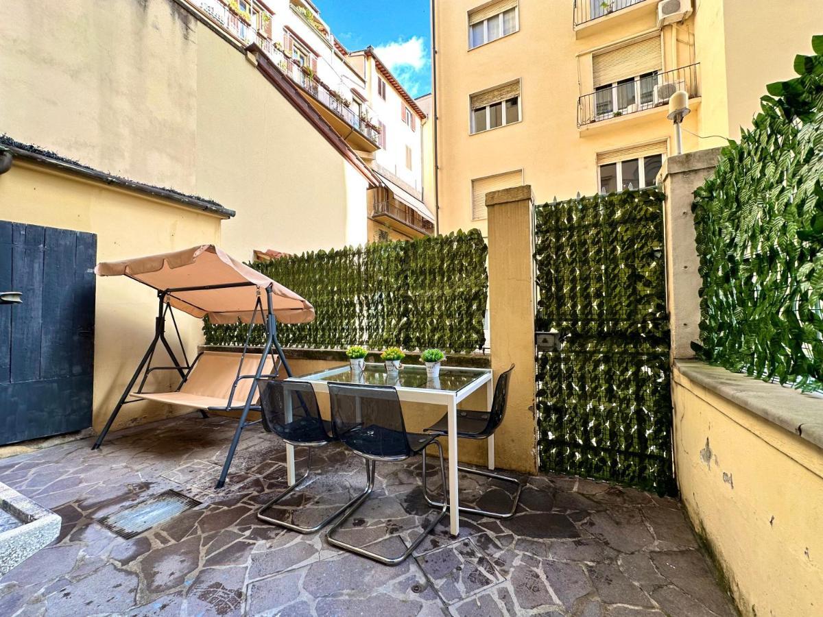 A 2 Passi Dal Duomo Con Parcheggio E 3 Camere ฟลอเรนซ์ ภายนอก รูปภาพ