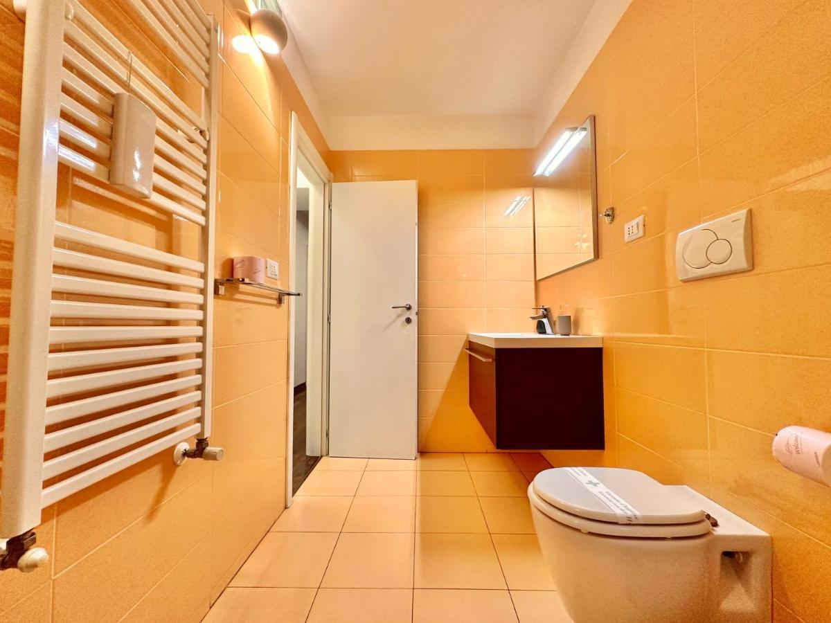 A 2 Passi Dal Duomo Con Parcheggio E 3 Camere ฟลอเรนซ์ ภายนอก รูปภาพ